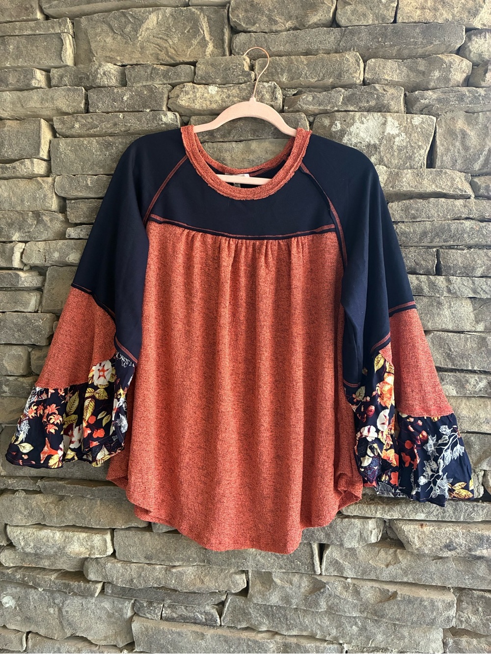 Women’s Jodifl Rudy & Navy Floral Flutter Bell Sleeve Boho Tunic Top M Medium